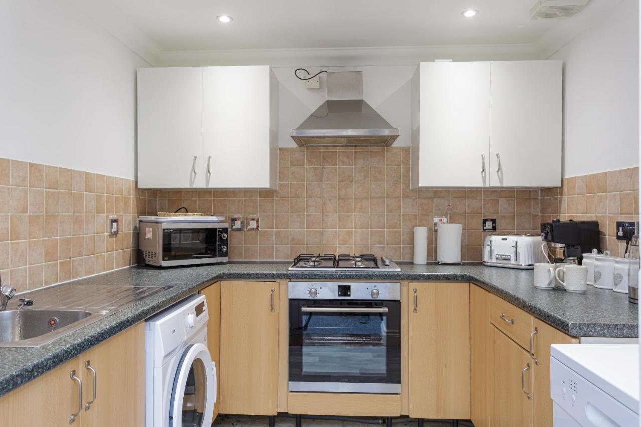 Luxury Granada Apartments - 1 & 2 Bed Flats W Free Parking Perfect For Contractors, Students Near The Beach Portsmouth Bilik gambar